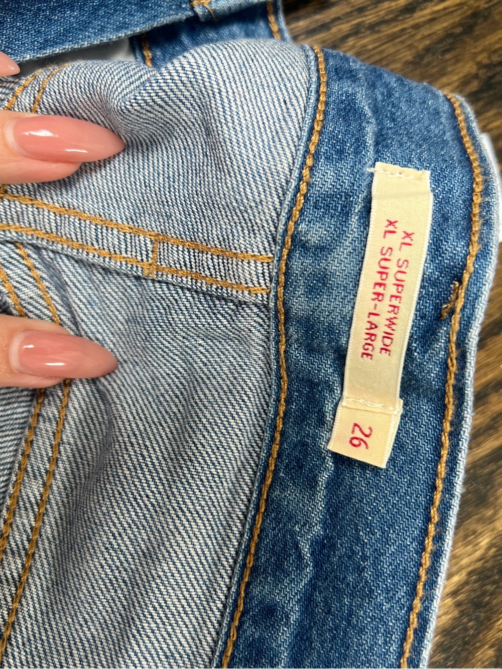 Levi’s XL Superwide Jeans - Picture 4 of 4